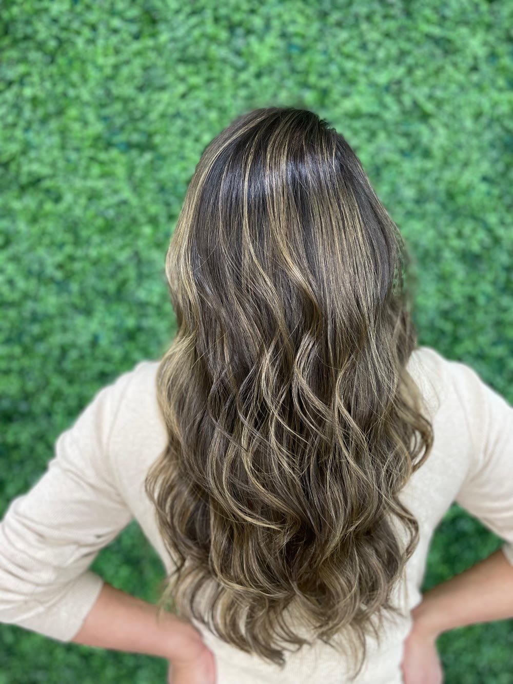 Resultado de cabelo iluminado com ondas